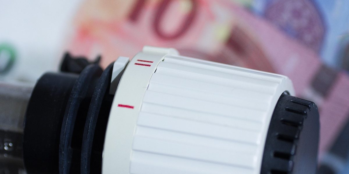 energy-7593638_1920.jpg - ReactMedia