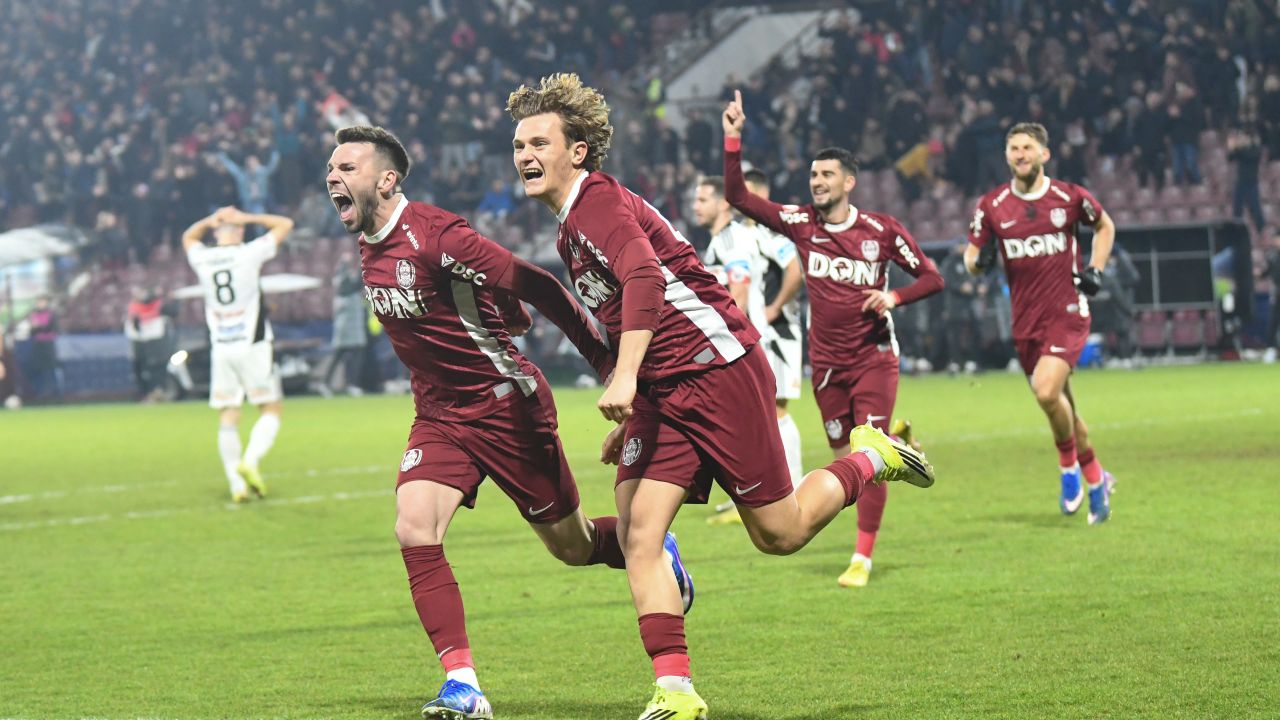 Derby-ul Clujului: Violente și Anchete Penal Incidentele violente din derby-ul Clujului, meci ce a adus față în față echipele FC CFR 1907 Cluj și FC Universitatea Cluj, au lăsat o amprentă neagră asupra atmosferei sportive locale