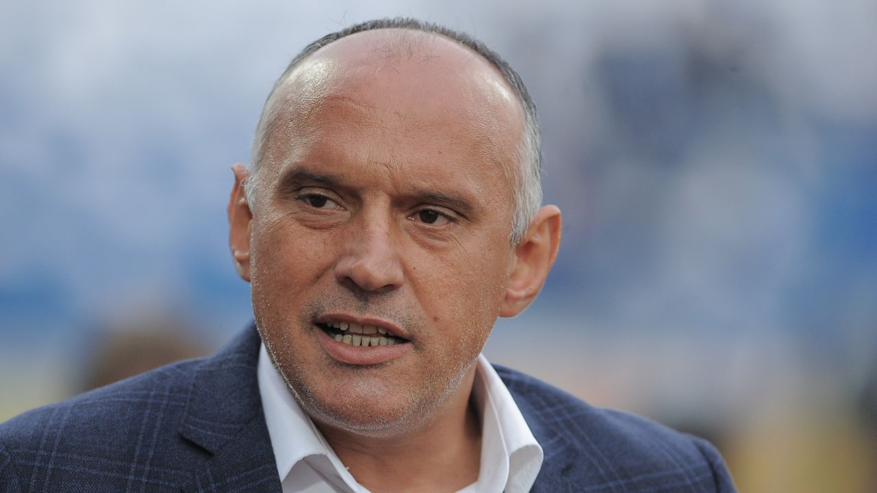 Florin Prunea compară ereditatea sa fotbalistică cu a lui Bogdan Lobonț Florin Prunea, veteranul fotbalului românesc și fost portar al echipei naționale, a adus în discuție istoria carierei sale printr-o comparație îndrăzneață cu una dintre figurile celebre ale fotbalului românesc, Bogdan Lobonț