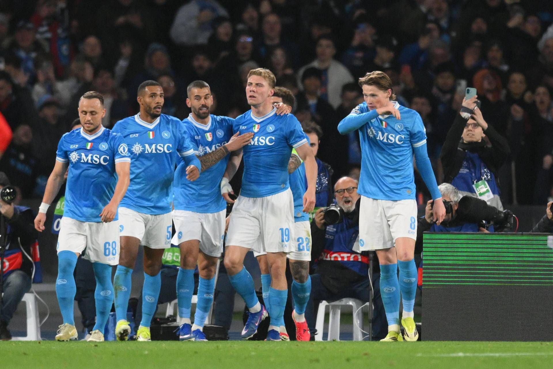 Napoli vs Roma: Duel titanic în Serie A, rezultatul live!