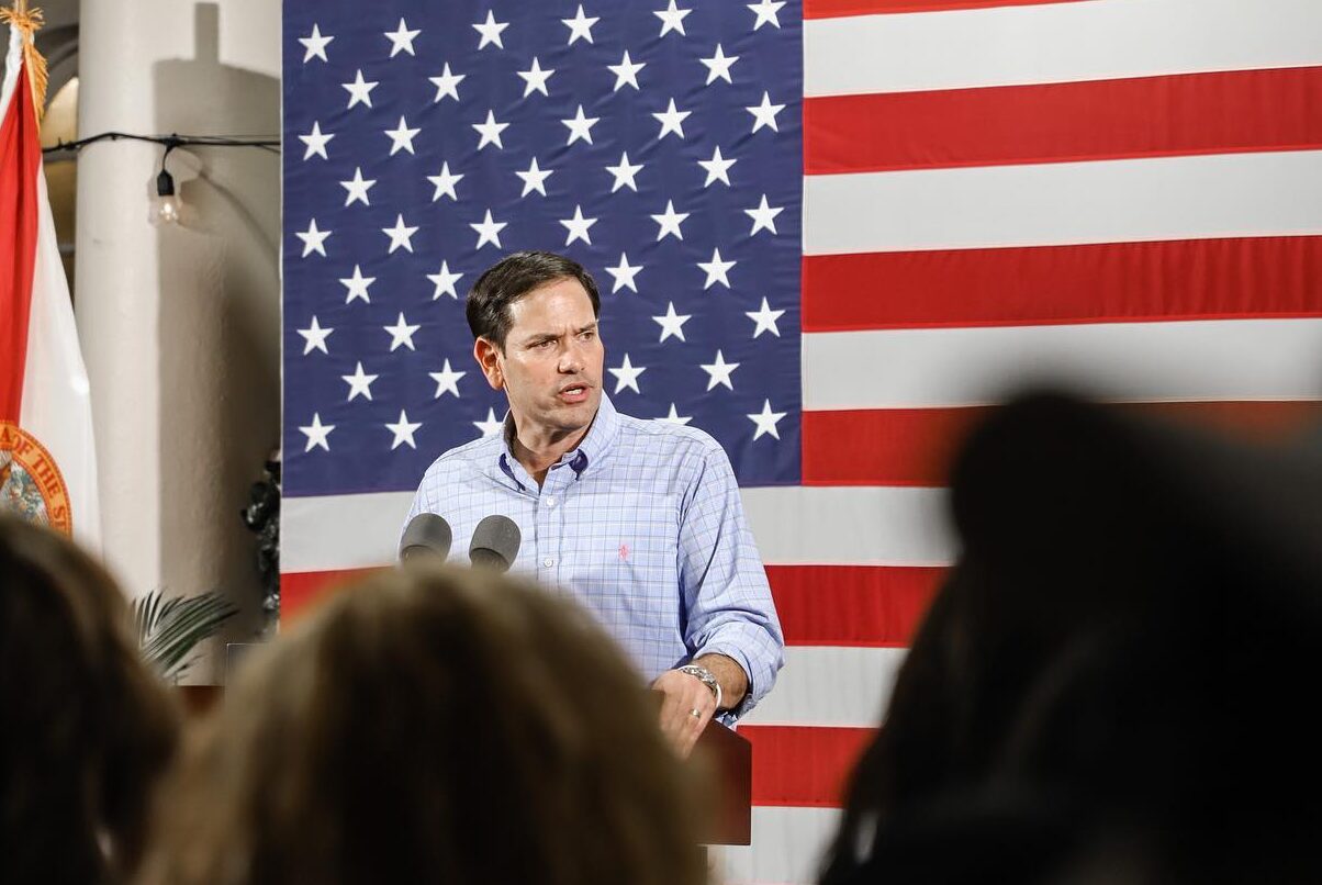 Lipsa oficialului american de la întâlnirea cu liderii europeni privind Ucraina alimentă tensiuni și suspiciuni privind angajamentul Washingtonului Prezența absentă a lui Marco Rubio, secretarul de stat al Statelor Unite, la întâlnirea recentă cu liderii europeni dedicată crizei din Ucraina, a stârnit îngrijorări și interpretări variate în capitalele europene
