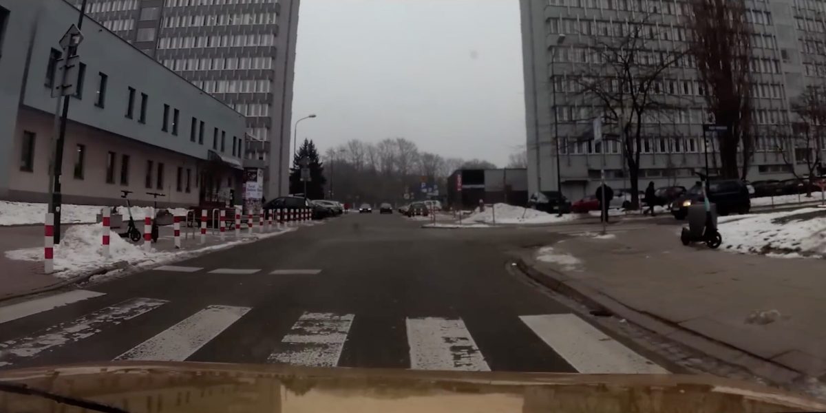 ministru-polonez-pieton-scaled.jpg - ReactMedia