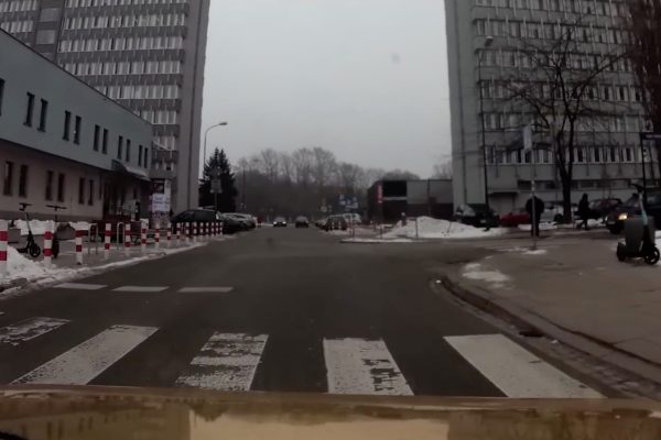 ministru-polonez-pieton-scaled.jpg - ReactMedia