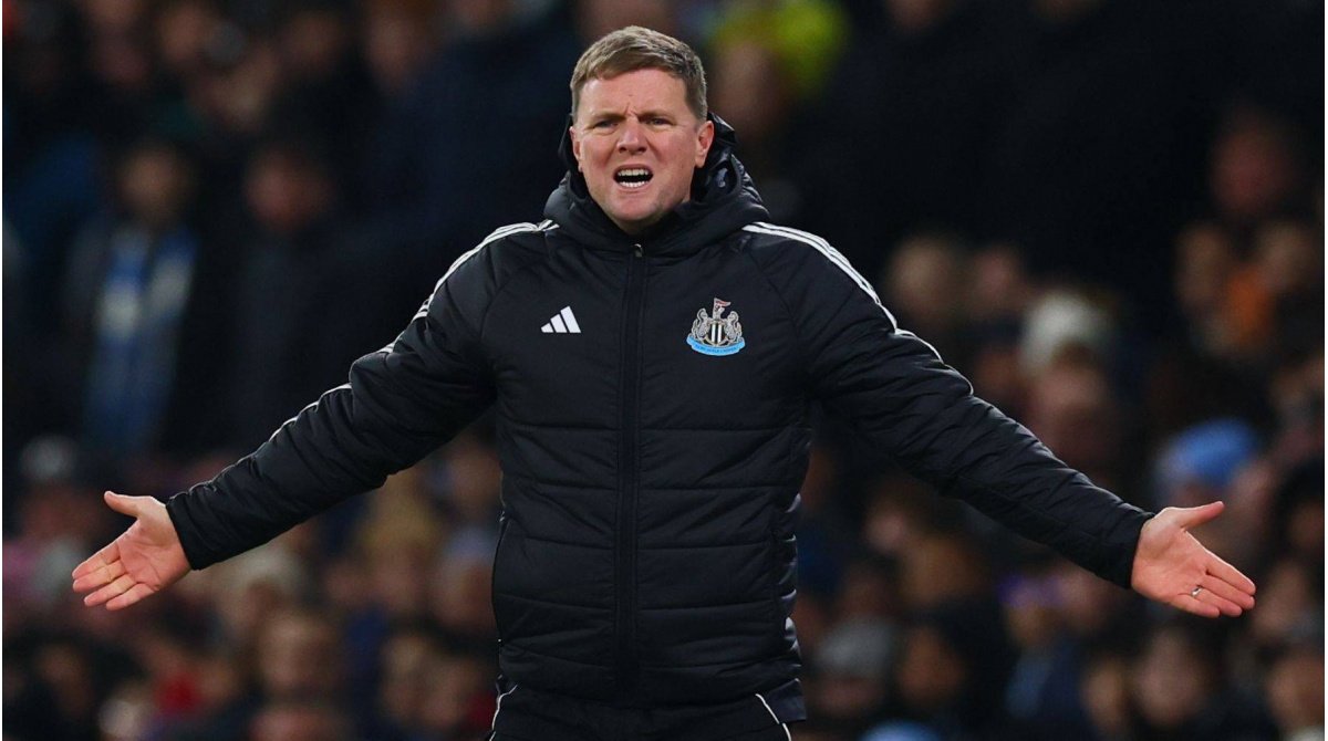 Eddie Howe, în colaps la Newcastle: Problemele persistă Noucastle United se confruntă cu o situație din ce în ce mai alarmantă după eliminarea din EFL Cup, în urma unei înfrângeri zdrobitoare în fața celor de la Manchester City, scor 5-1 la general