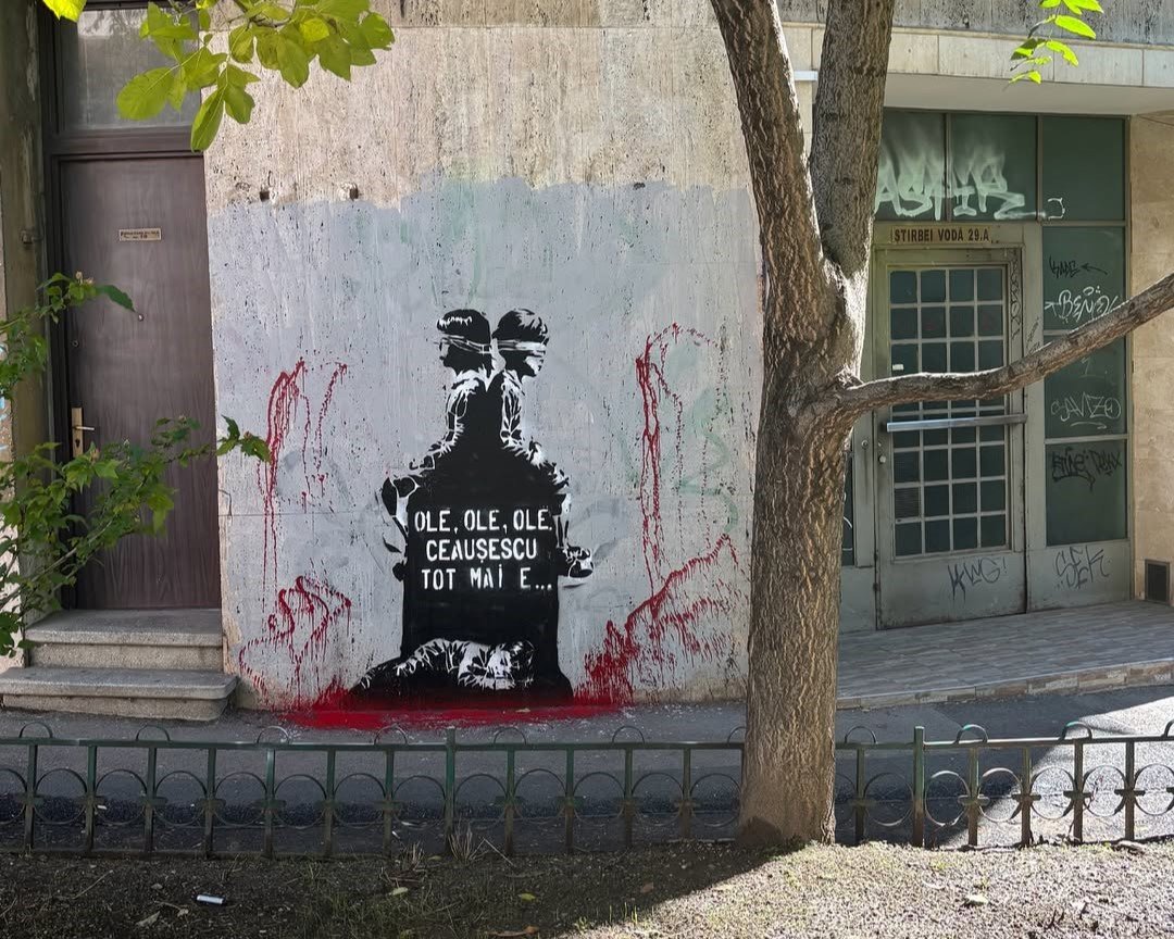 Orhan: artistul stradal care confruntă traumele Bucureștiului prin artă direct pe ziduri În peisajul emergent al artei urbane din București, Orhan s-a impus ca o voce critică și vizuală, alegând strada ca spațiu de exprimare în detrimentul galeriilor tradiționale