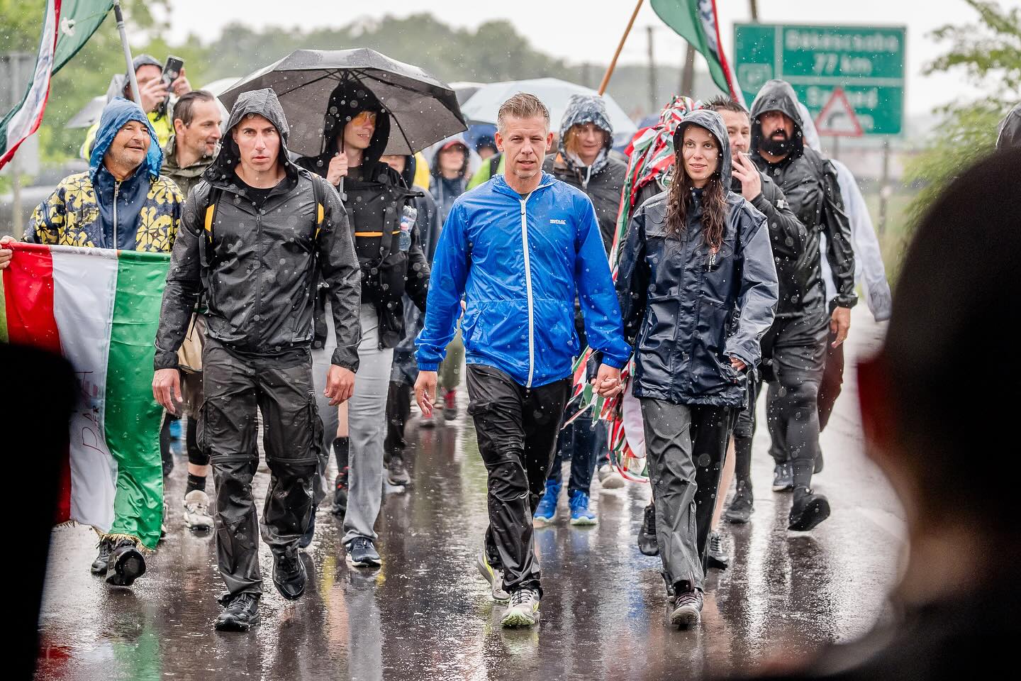 Partidul de opoziție Tisza din Ungaria propune un program ambițios pentru reforme majore Un nou program electoral de 240 de pagini al partidului de opoziție Tisza, din Ungaria, a ieșit în evidență printr-un set de măsuri anticorupție și reforme economice ambițioase, menite să readucă țara pe drumul integrării europene și să întărească poziția țării în cadrul NATO