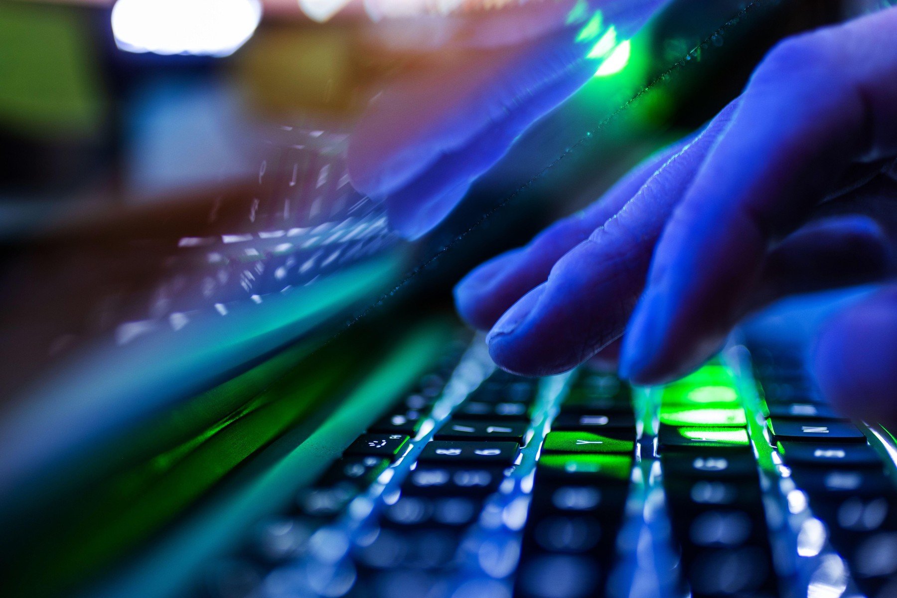 Comisia Europeană lansează un plan de acțiune pentru combaterea hărțuirii cibernetice, un pas esențial în protejarea sănătății mentale a tinerilor în mediul online Uniunea Europeană își reafirmă angajamentul de a apăra drepturile și bunăstarea celor mai vulnerabili membri ai comunității digitale prin implementarea unui plan coordonat pentru reducerea hărțuirii virtuale