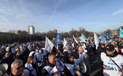 protest-al-sindicatelor-din-invatamant-Piata-Victoriei.jpg - ReactMedia