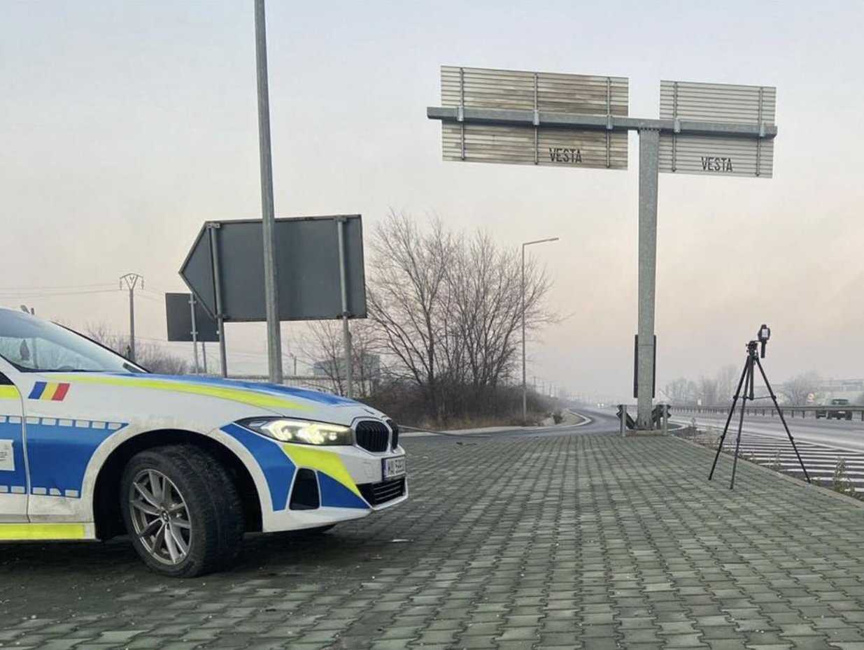 Polițiștii de pe autostrăzi au aplicat peste 2.600 de sancțiuni, cele mai multe pentru viteză