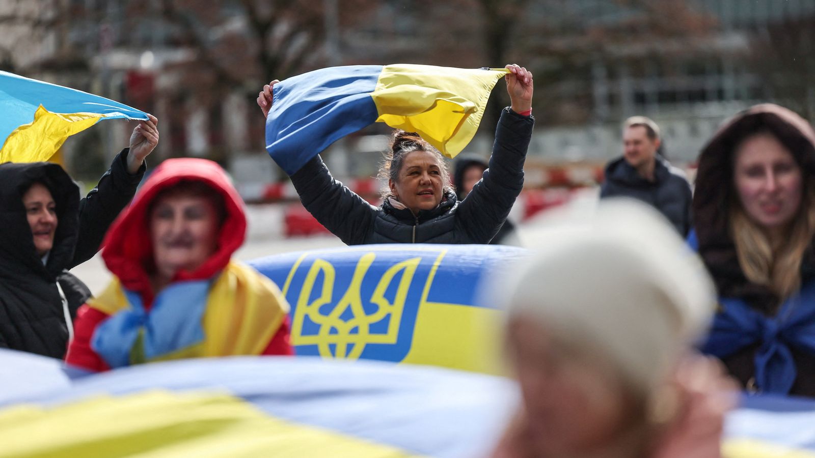 Negocierile de Pace: O Ilernție Între Speranțe și Realitate Seria de negocieri de pace mediate de Statele Unite are șanse din ce în ce mai mici să ducă la un sfârșit al războiului dintre Ucraina și Rusia, sugerează analistul militar Sean Bell