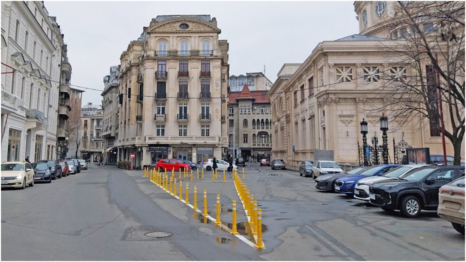 În centrul Bucureștiului, în zona emblematică a Ateneului Român, o problemă veche a orașului — parcarea neregulamentară — pare să primească recent un răspuns concret