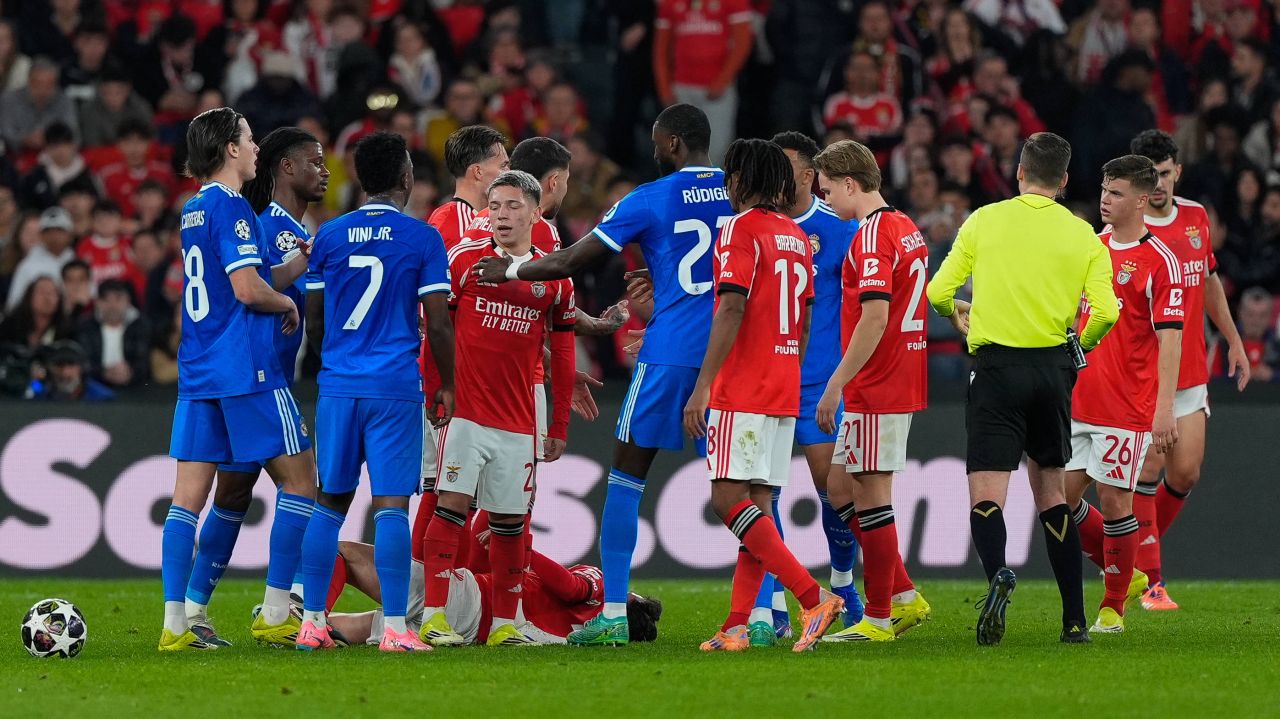 Duel de tradiție în Liga Campionilor: Benfica și Real Madrid se înfruntă din nou Orașul Lisabona se pregătește să fie martorul unui meci electrizant în sferturile de finală ale Ligii Campionilor, unde Benfica va primi vizita puternicei echipe Real Madrid