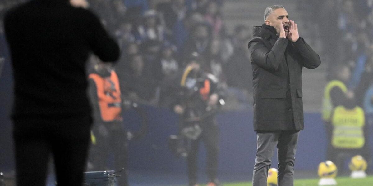 "O empate é pouco, fomos melhores em tudo"