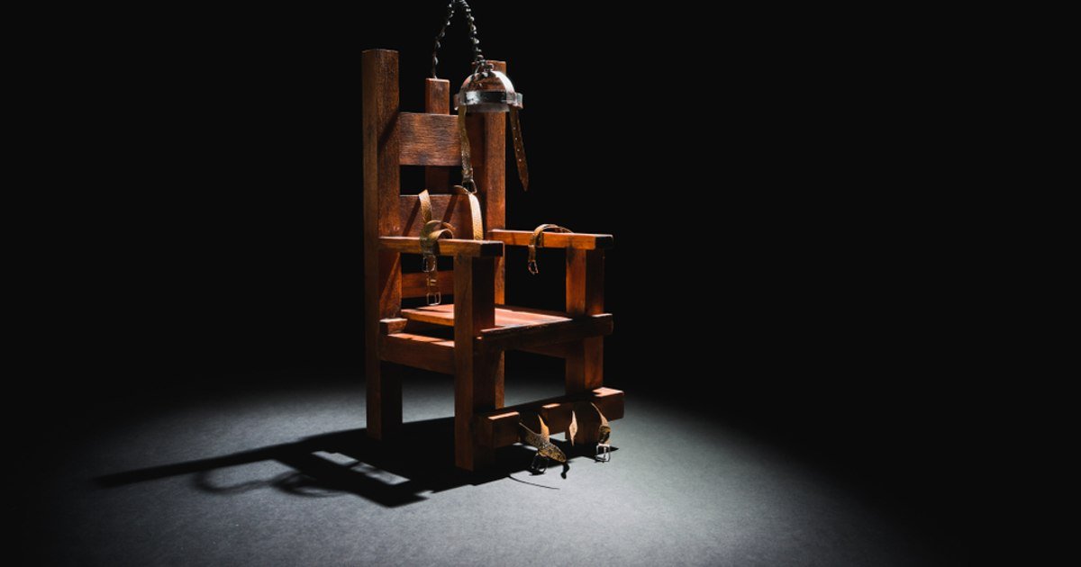 Guvernatoarea statului Alabama, Kay Ivey, a făcut un gest rar în sistemul judiciar american, comutând pedeapsa cu moartea a lui Charles „Sonny” Burton, condamnat în 1991 pentru un jaf care a dus la moartea unei persoane pe care nu a ucis-o