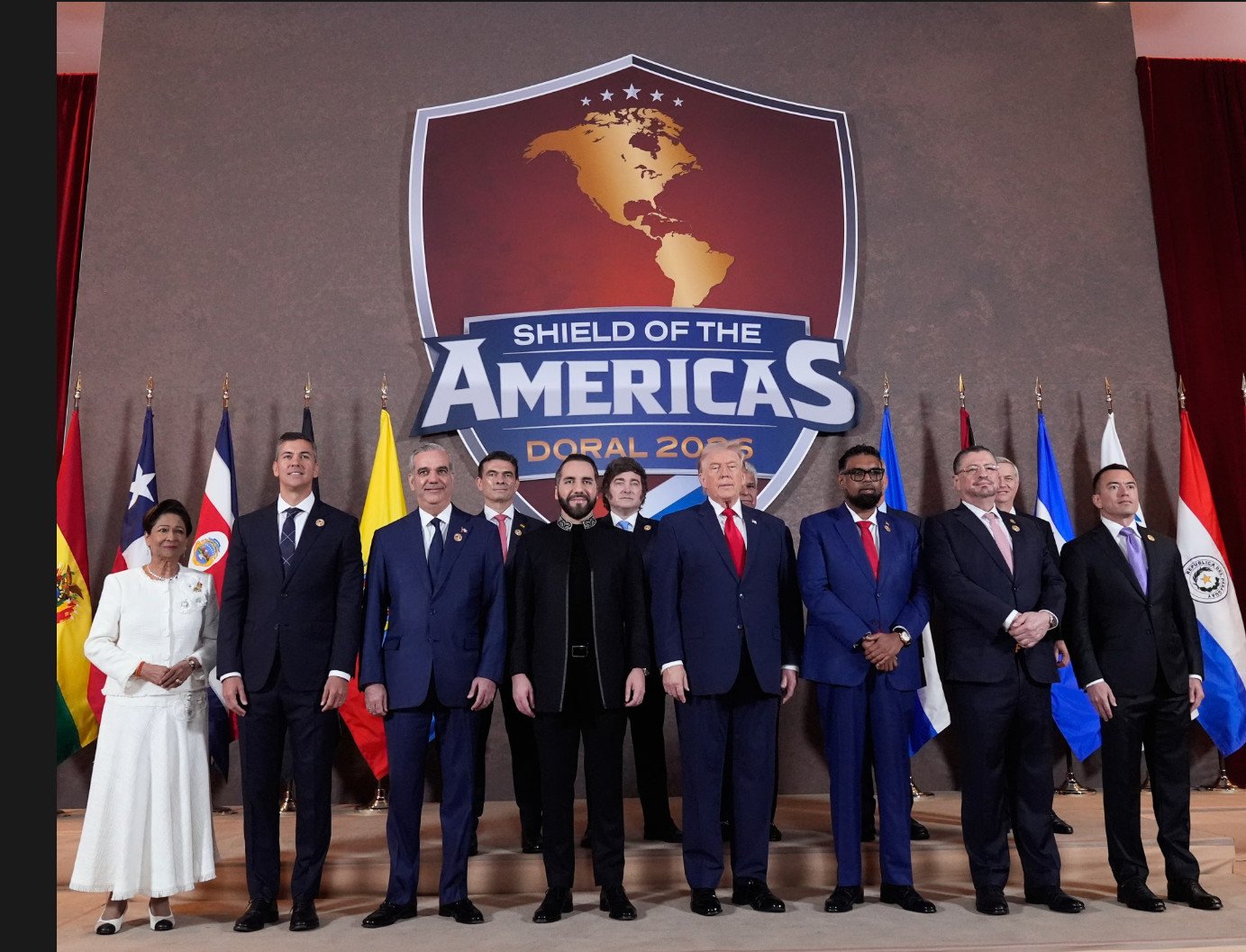 Președintele SUA, Donald Trump, a convocat sâmbătă, 7 martie, o reuniune importante în Florida, reunind aliați din America Latină pentru a discuta asupra unei inițiative controversate menite să contracareze forțele cartelurilor de droguri și influența chineză în regiune