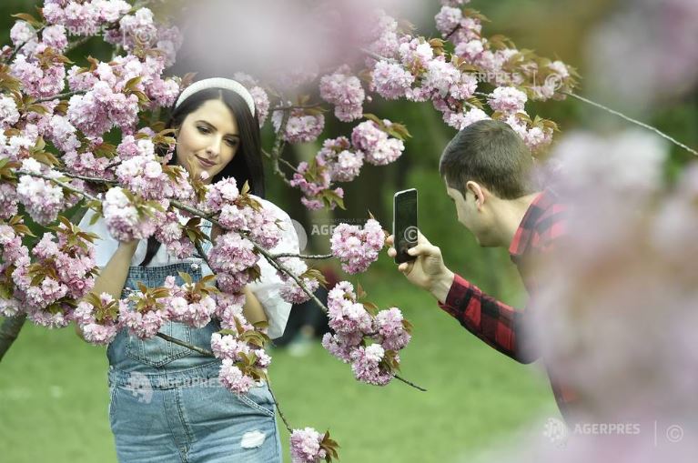 Ziua internațională a fericirii, sărbătorită anual pe 20 martie, continuă să evidențieze complexitatea și multiplele fațete ale bunăstării globale