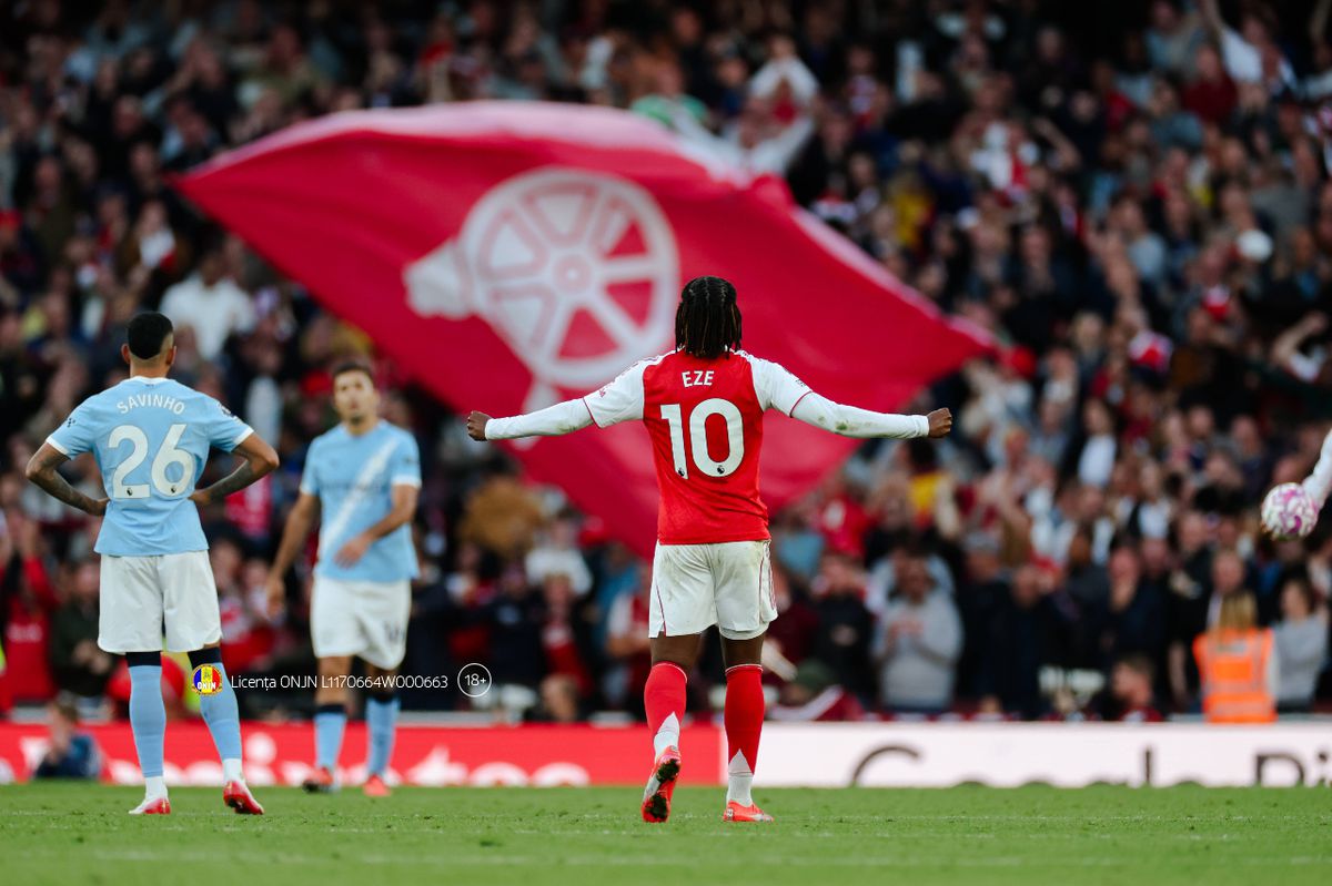 Arsenal Londra și Manchester City se întâlnesc duminică, 22 martie, pe Wembley, în finala Cupei Ligii Angliei, într-un duel de mare intensitate care promite să marcheze sezonul fotbalistic din Albion
