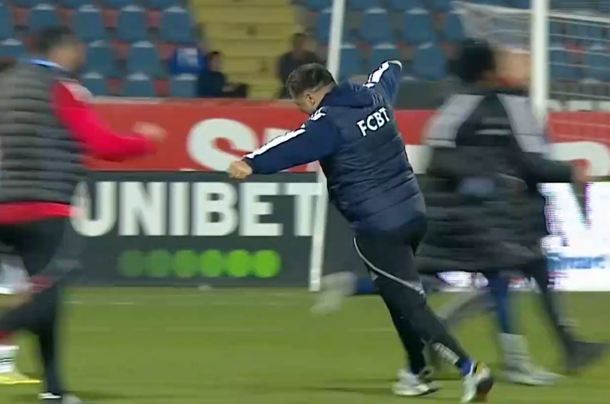 FC Botoșani a reușit o victorie dramatică în primul meci al play-out-ului din Superliga, învingând Unirea Slobozia cu scorul de 3-2