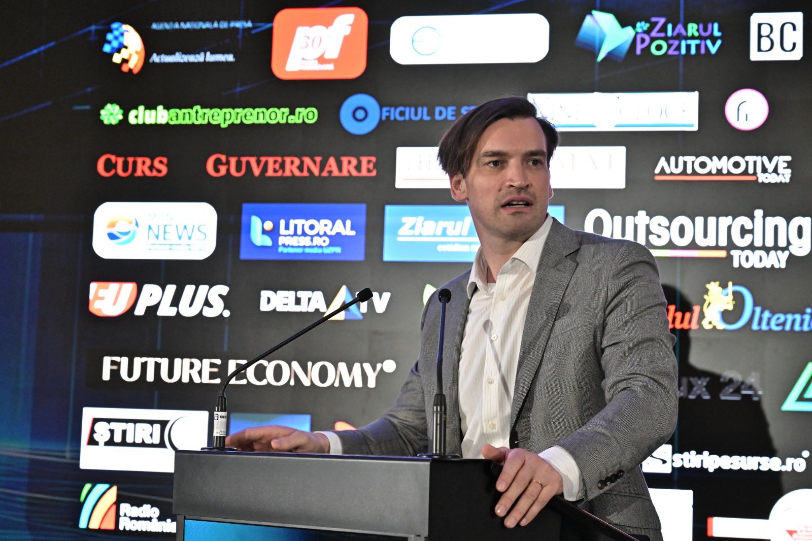 Ioana Popescu evidențiază paradoxul digital la Digital Innovation Summit Bucharest