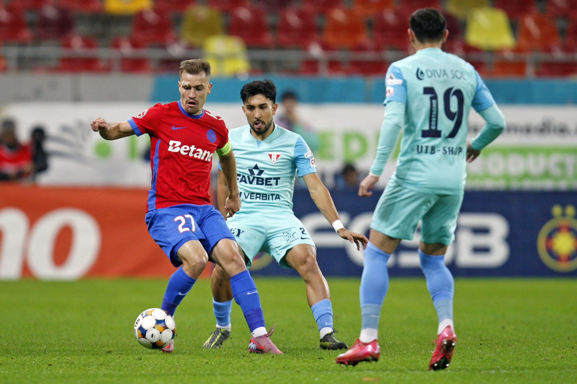 FCSB și UTA, duel decisive pentru liderul play-out-ului