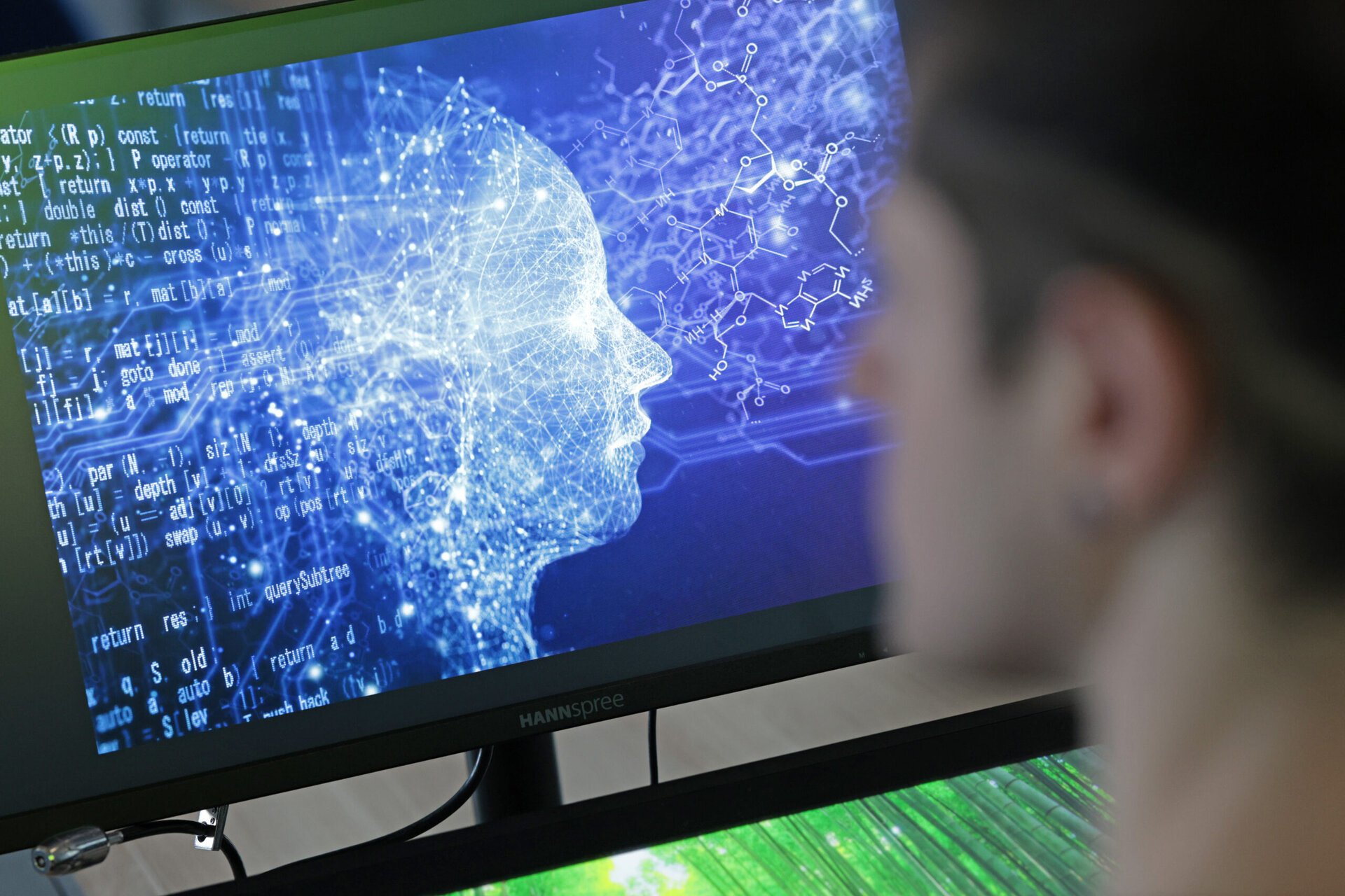 Revoluția AI din domeniul tehnologic schimbă radical modul în care muncim și interacționăm cu tehnologia, iar entuziasmul nu mai este de mult doar teorie