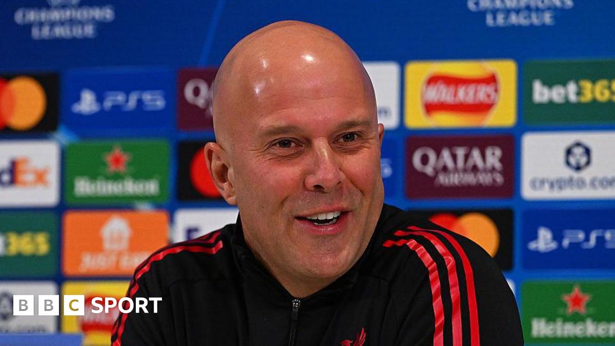 Antrenorul Arne Slot admite că greșelile sale au contribuit la frustrările fanilor Liverpool Reacțiile negative ale suporterilor Liverpool devin tot mai evidente după rezultate dezamăgitoare în ultima perioadă, culminând cu huiduielile de la finalul meciului cu Tottenham