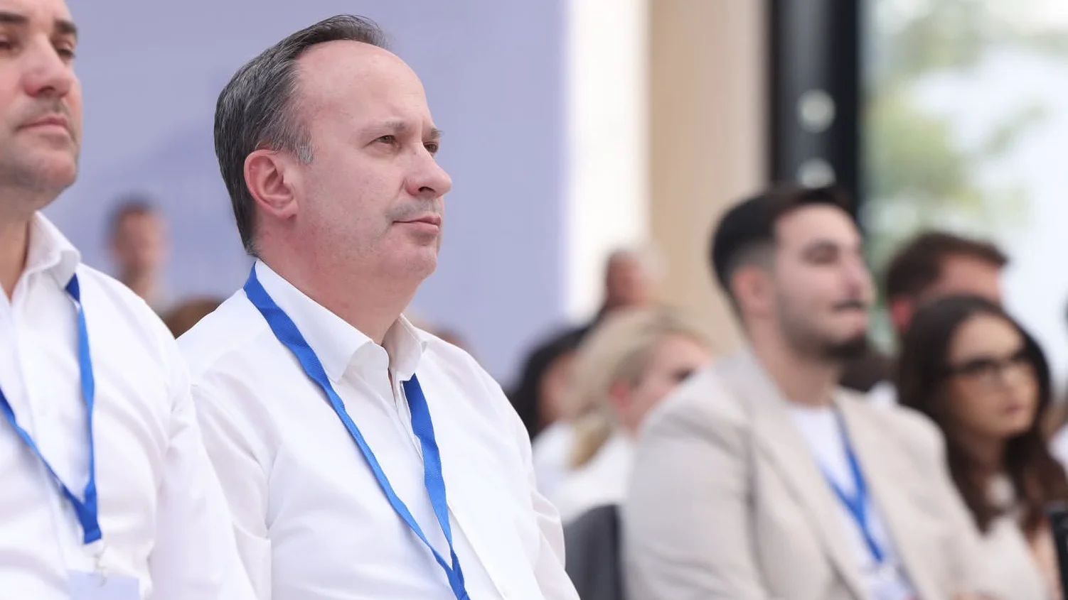 Adrian Câciu, fostul ministru al Finanțelor din partea PSD, a lansat critici dure la adresa bugetului propus de premierul Ilie Bolojan, acuzând că planurile prezentate Parlamentului ar putea transforma populația și mediul de afaceri în „cobai” ai unui experiment contabil