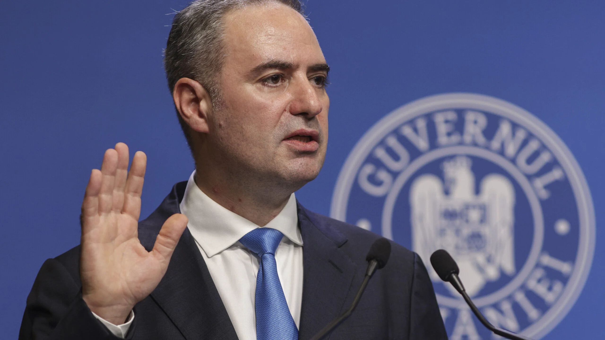 Guvernul României pregătește un sprijin concret pentru transportatorii rutieri afectați de creșterea costurilor cu carburanții