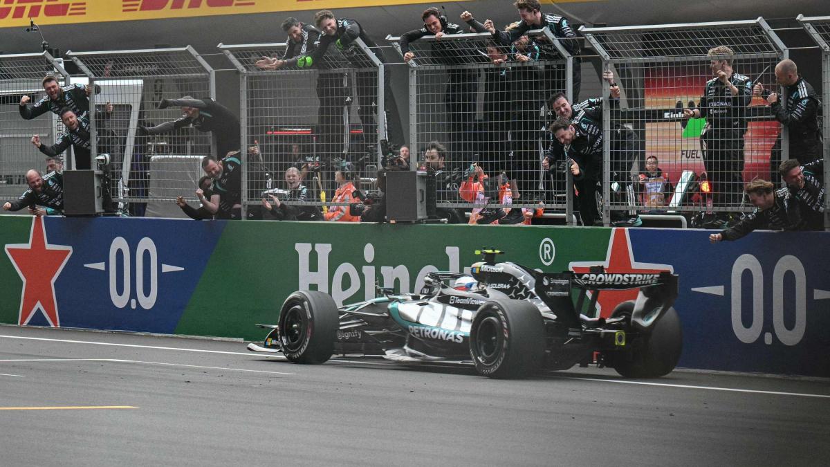 Antonelli câștigă în F1 Cina, Russell și Hamilton pe podium