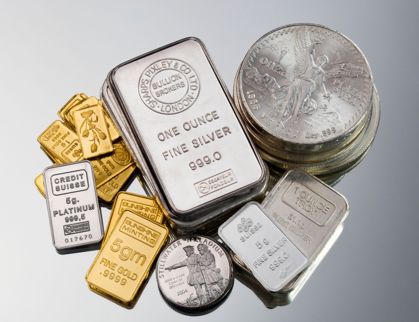 Aurul și argintul, vânzări masive pe burse la nivel mondial