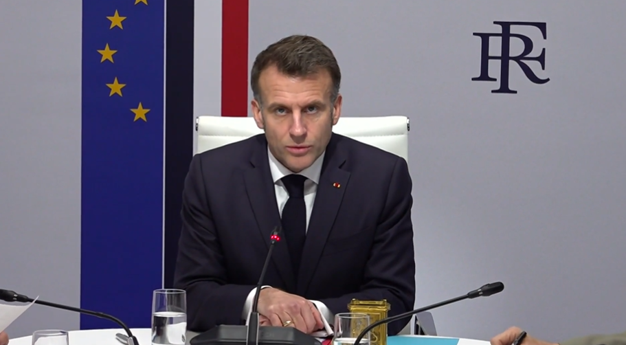 Emmanuel Macron face apel la dialog direct între Israel și Liban, într-un context tensionat în Orientul Mijlociu Președintele Franței, Emmanuel Macron, a lansat un apel ferm către Israel, solicitând ca statul evreu să intre în discuții directe cu Libanul pentru a debloca o situație tensionată în regiune
