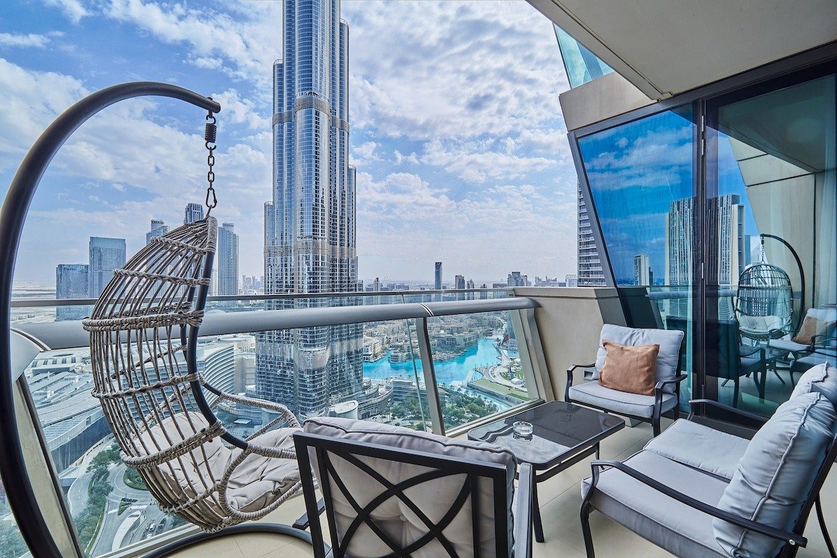 Prețurile apartamentelor în Dubai ating niveluri astronomice, iar achizițiile imobiliare din această zonă au devenit o realitate pentru un număr tot mai mare de români, chiar dacă criza din Orientul Mijlociu continuă să păstreze tensiunea în regiune