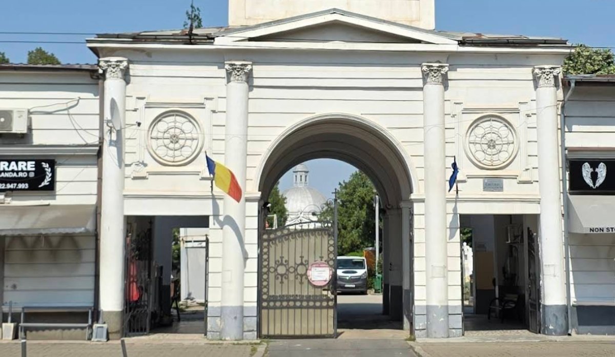 Primăria București va asigura 12.000 de locuri de veci ca rezervă pentru situații de urgență Autoritățile Capitalei pregătesc un plan solid pentru gestionarea situațiilor excepționale legate de locurile de înhumare, dacă proiectul privind înființarea Administrației Domeniului Public va fi aprobat