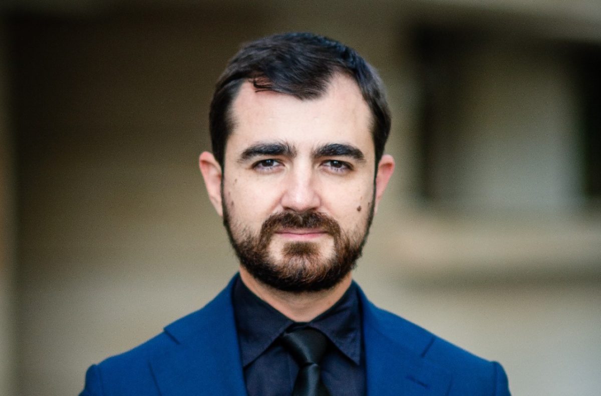 Deputatul USR Claudiu Năsui a adus în discuție controversata problemă a finanțării pachetului de asistență socială, criticând abordarea actuală a guvernului și avertizând asupra riscurilor unei creșteri a deficitului bugetar