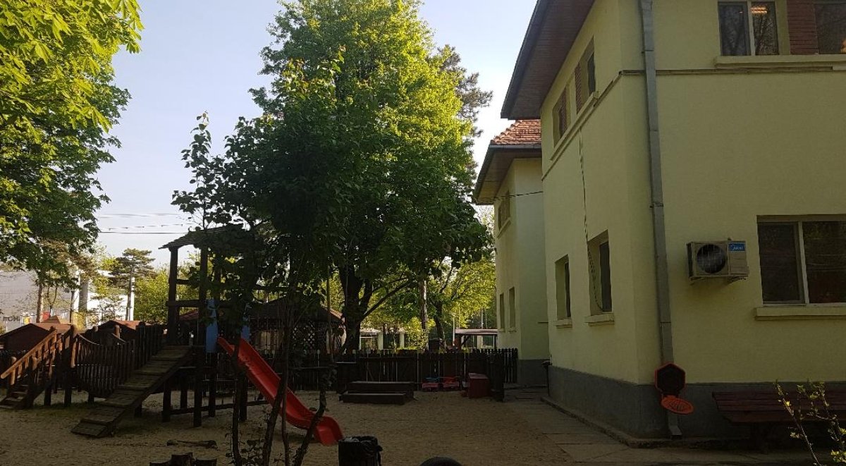 Gălăgie în administrația publică: un contract de 55 de milioane de euro pentru DGASPC Sector 1 și acuzații de politizare Direcția Generală de Asistență Socială și Protecția Copilului (DGASPC) Sector 1 a lansat recent o inițiativă controversată, care a atras atenția atât pentru valoarea uriașă a contractului, cât și pentru contextul politic în care a fost plasată