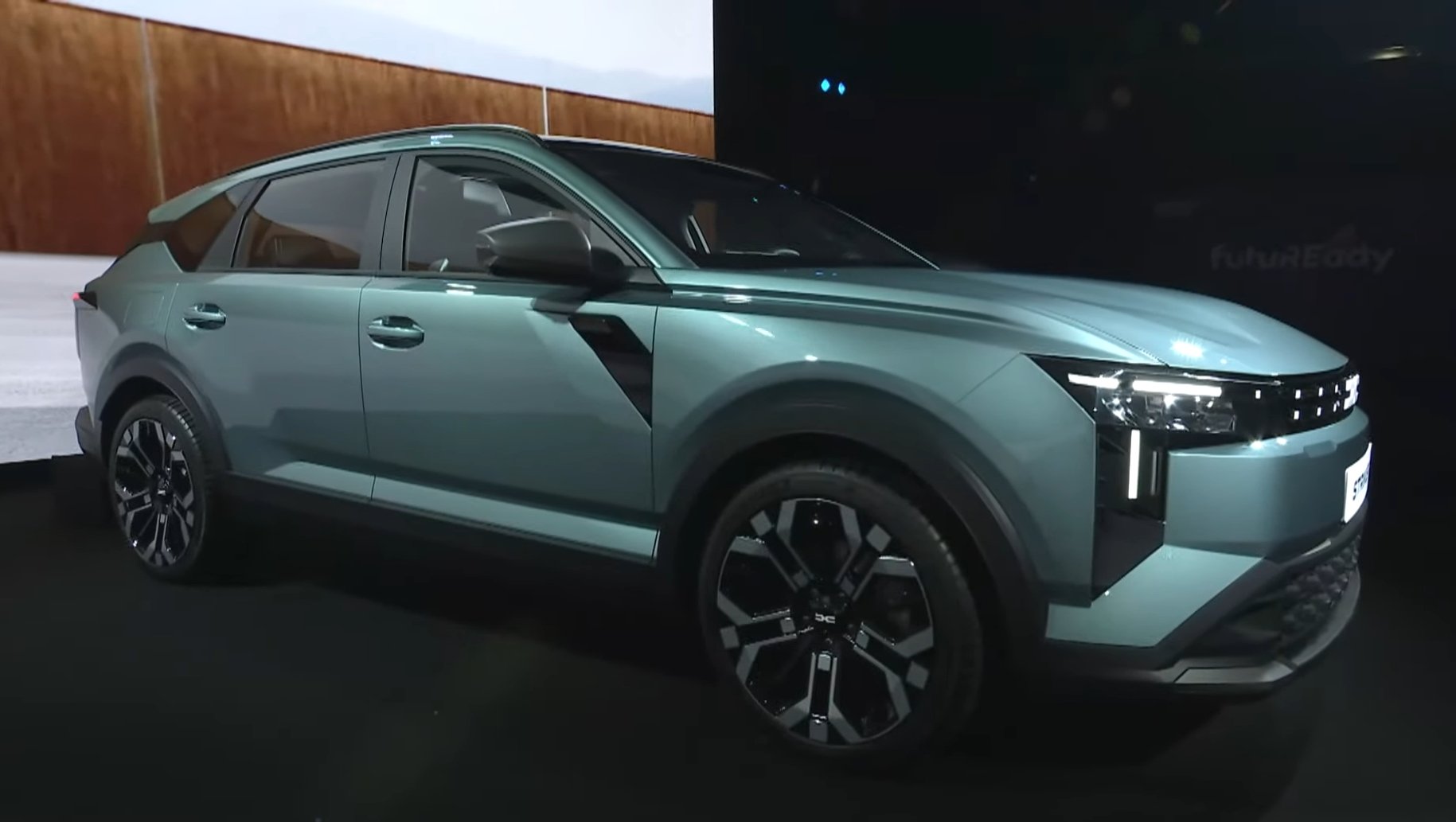 Dacia lansează oficial în premieră modelul crossover Striker, unul dintre cele mai așteptate vehicule ale mărcii în recentul deceniu