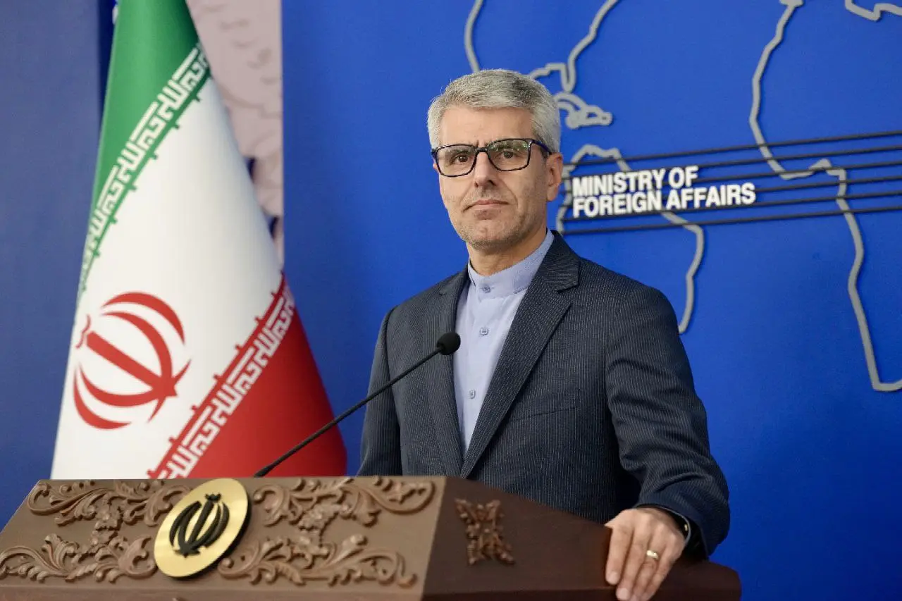 Iranul avertizează România: participarea la forțarea conflictului din Orientul Mijlociu atrage consecințe legale și politice Tensiunile dintre Iran și Occident au escaladat după votul recent al Parlamentului de la București, care a aprobat aducerea în țară a unor sute de militari americani și mai multe avioane-cisternă pentru sprijinul logistic al forțelor militare americane din regiune