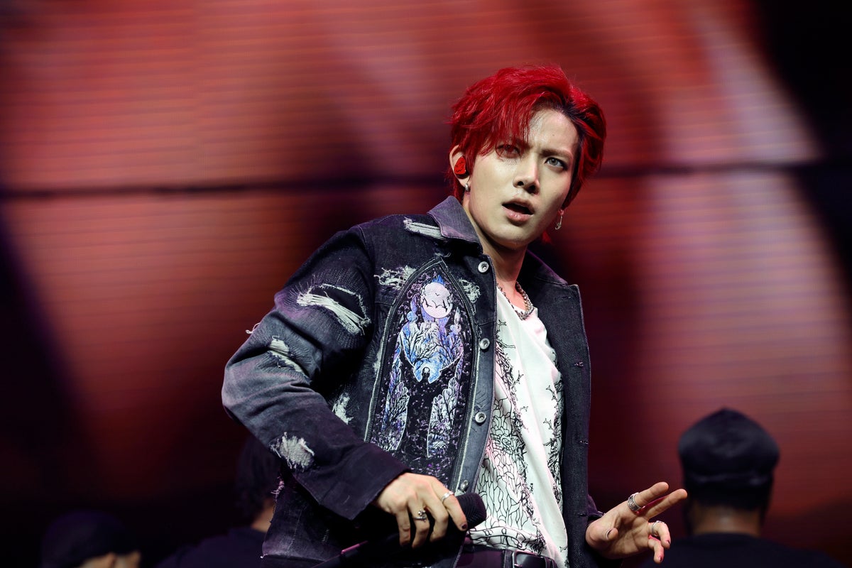 Heeseung, unul dintre membrii de bază ai grupului sud-coreean de K-pop Enhypen, și-a anunțat oficial plecarea din formație pentru a-și urma drumul ca artist solo