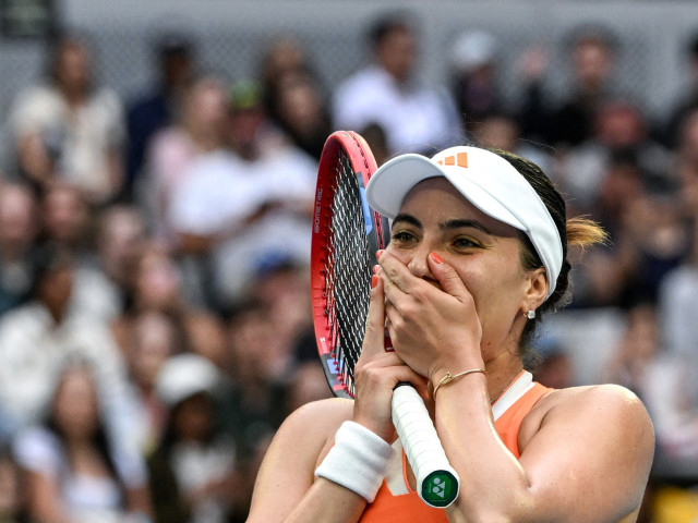 Turneul WTA Miami a fost marcat, la începutul acestei săptămâni, de o serie de evenimente neprevăzute din cauza ploii torențiale care a perturbat programul competiției, dar și de rezultatele interesante ale jucătoarelor române