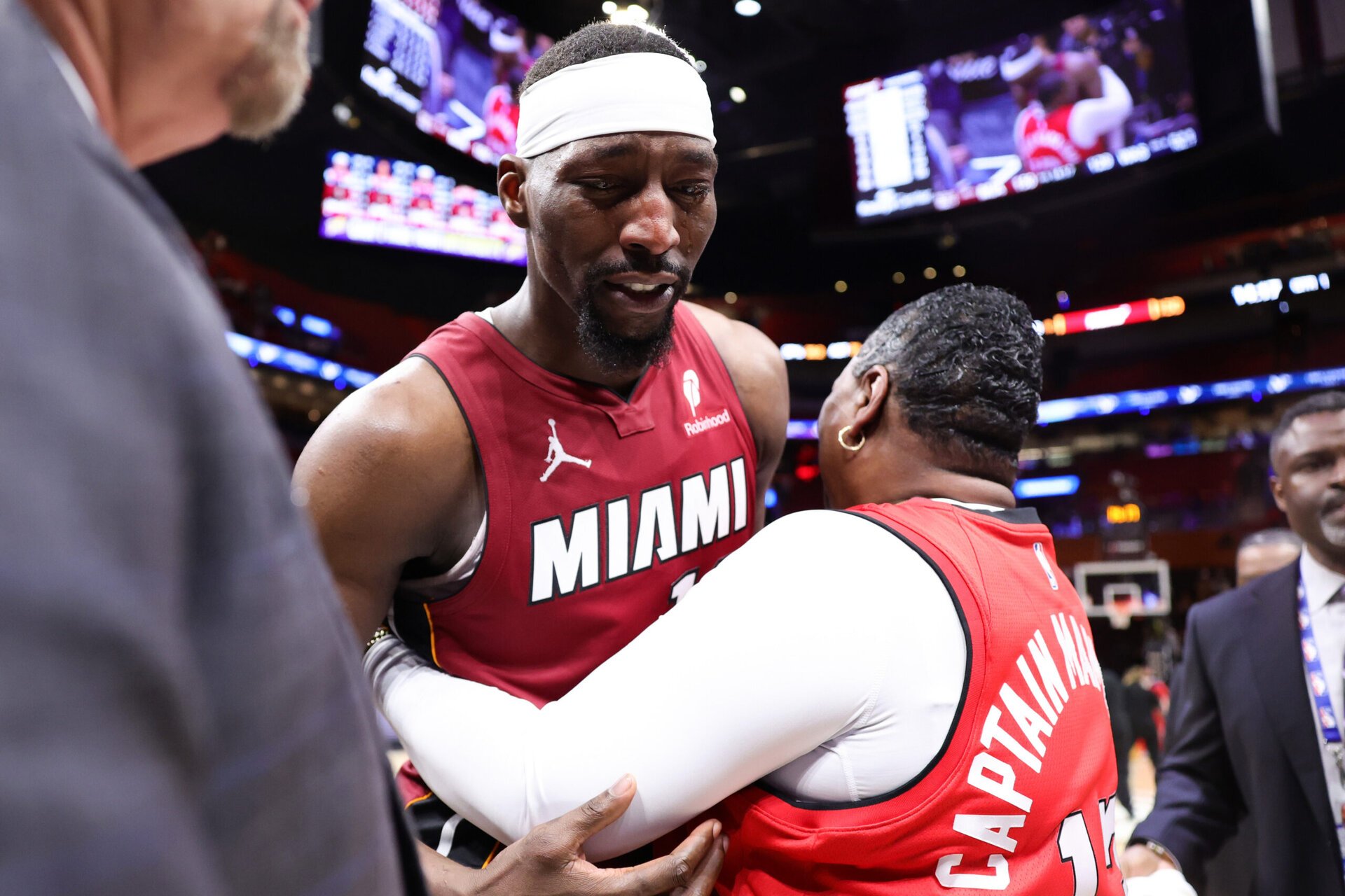Bam Adebayo a scris o pagină de istorie în NBA, reușind un spectacol senzațional de 83 de puncte într-un meci al Miami Heat, jugul scorului sfidând limitele legii basketbalului profesionist