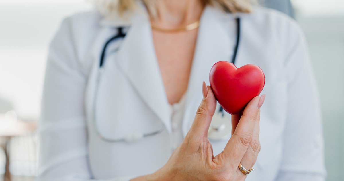 Femeile pot avea complicații cardiovasculare grave chiar și atunci când arterele lor prezintă depuneri de grăsime mai reduse decât în cazul bărbaților, arată un studiu recent