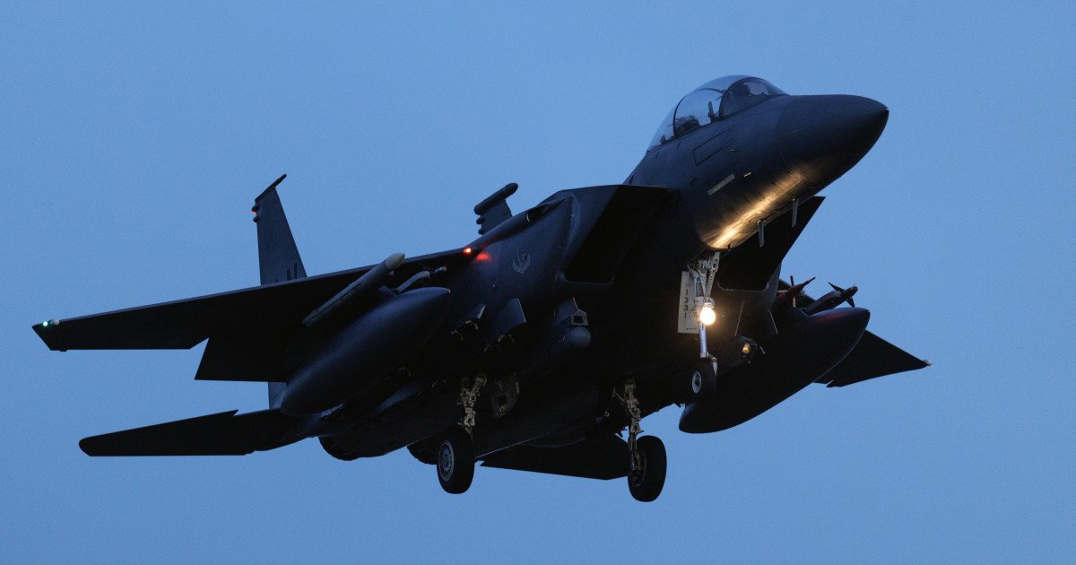 De mai bine de jumătate de secol, F-15 Eagle rămâne unul dintre cele mai iconice și eficiente avioane de vânătoare din lume, chiar și în epoca tehnologiei avansate, dominată de avioane invizibile și drone autonome