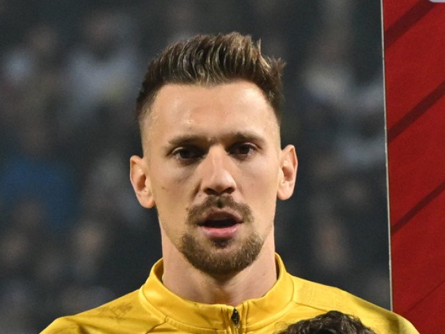 Ionuț Radu va reveni în cortul echipei naționale a României pentru meciul crucial din barajul pentru calificarea la Cupa Mondială 2026, programat joi, la Istanbul