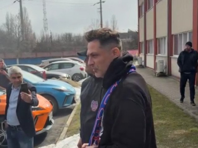 Răsturnare de situație la FCSB: Mirel Rădoi își întărește echipa cu cinci transferuri și face prima victimă FCSB, clubul cu cele mai bogate tradiții din fotbalul românesc, a intrigat mult în ultimele săptămâni cu planurile sale de transfer