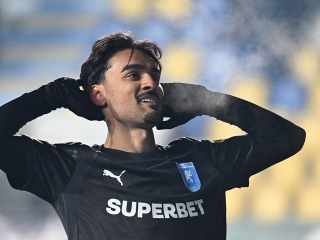 Ștefan Baiaram pleacă de la Universitatea Craiova, lăsând un gol în ofensiva echipei Decizia surprinzătoare a tânărului fotbalist de a părăsi clubul oltean a stârnit preocupare printre fanii Universității Craiova și a zguduit peisajul fotbalului românesc