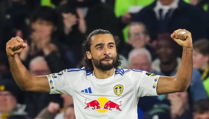 Leeds United și Brentford se întâlnesc sâmbătă seara pe terenul de pe Elland Road, fiecare având ca scop obținerea celor trei puncte pentru a-și consolida poziția în Premier League