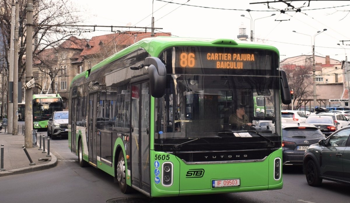 Liniile 85 și 86 circulă pe trasee modificate, suspendate 685 și 686