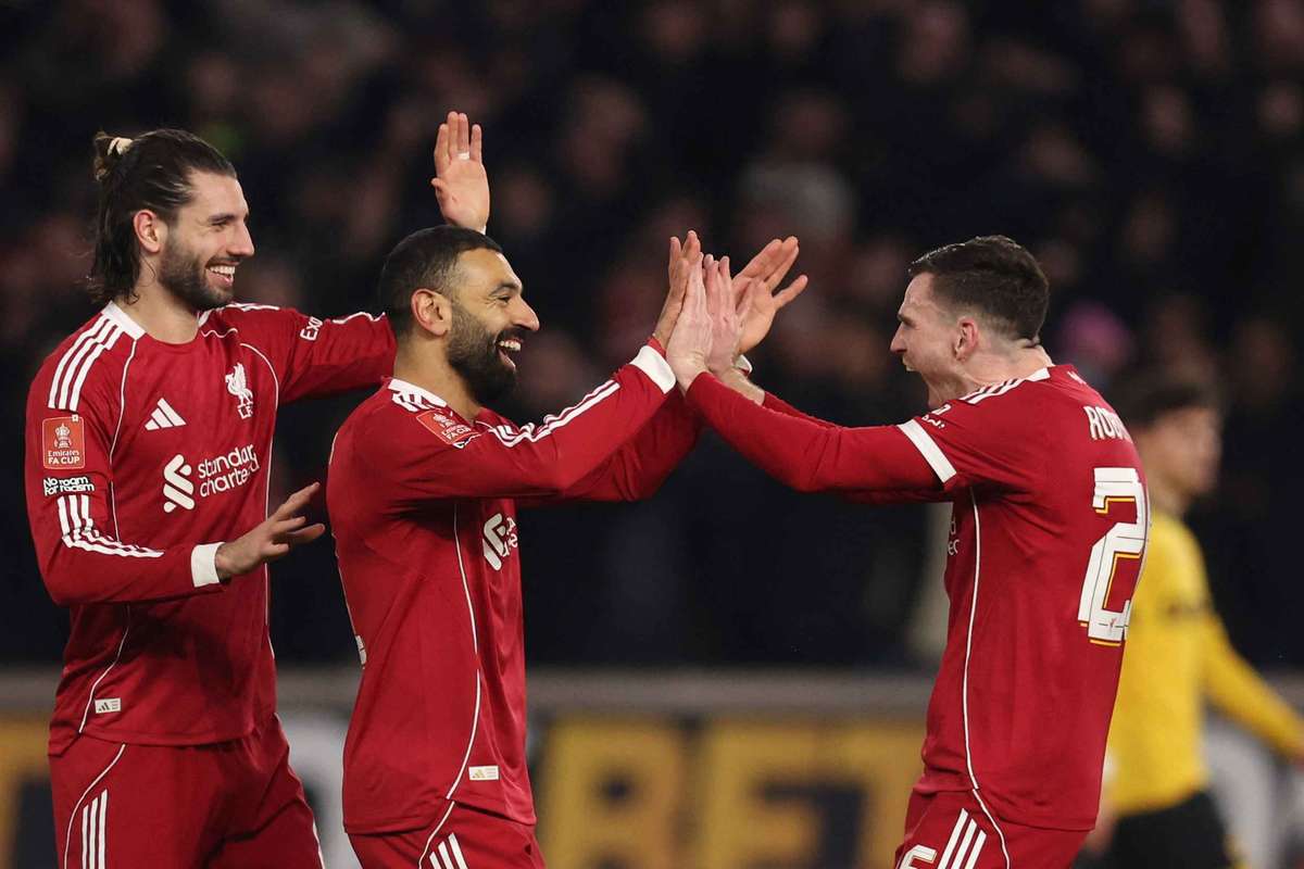 Liverpool s-a calificat în sferturile FA Cup după o victorie clară, scor 3-1, în fața celor de la Wolves, într-un meci disputat vineri pe terenul echipei oaspete