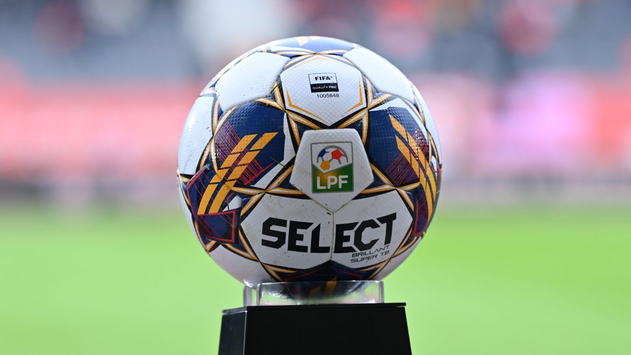 Lupta pentru titlu în Liga 1 rămâne extrem de deschisă după prima rundă din play-off, pe fondul pozițiilor foarte apropiate ale echipelor aflate în fruntea clasamentului