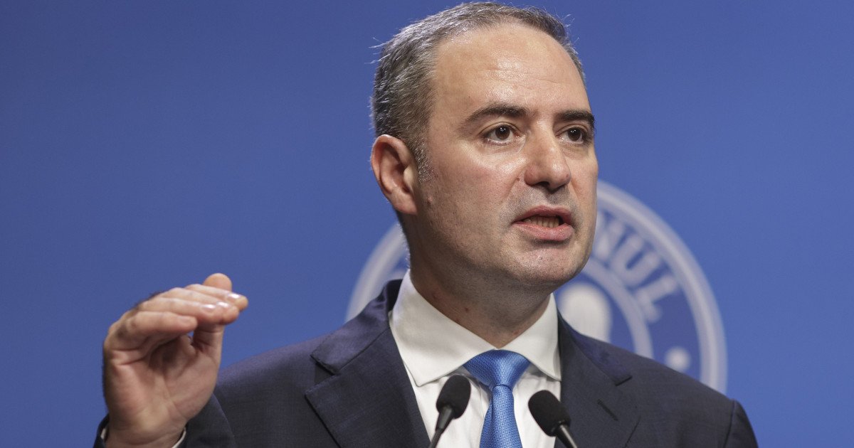 Guvernul a adoptat în această seară bugetul pentru anul 2023, prezentând o direcție clară de relansare economică și de consolidare fiscală, într-un context marcat atât de provocări interne, dar și de tensiuni internaționale ce pot influența planurile economice ale țării